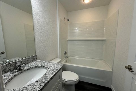 House in Ocklawaha, Florida 3 bedrooms, 122.54 sq.m. № 1849412 - photo 11