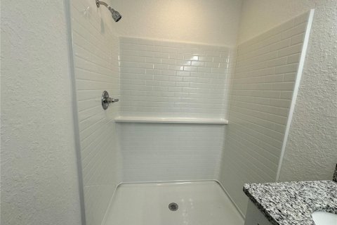 House in Ocklawaha, Florida 3 bedrooms, 122.54 sq.m. № 1849412 - photo 6