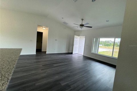 House in Ocklawaha, Florida 3 bedrooms, 122.54 sq.m. № 1849412 - photo 14