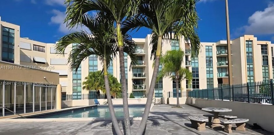 Квартира в Майами, Флорида 2 спальни, 84.54м2 № 2043352