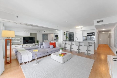 Copropriété à louer à Hallandale Beach, Floride: 1 chambre, 75.34 m2 № 1776019 - photo 11