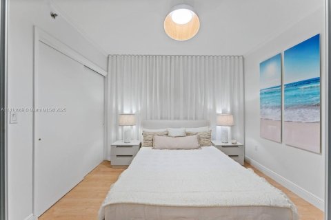 Copropriété à louer à Hallandale Beach, Floride: 1 chambre, 75.34 m2 № 1776019 - photo 14
