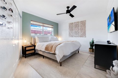 Copropriété à vendre à Pinecrest, Floride: 3 chambres, 119.84 m2 № 1976697 - photo 9