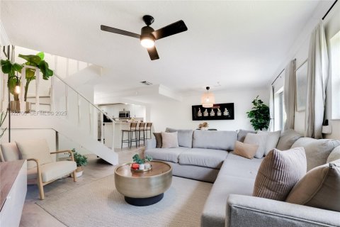 Copropriété à vendre à Pinecrest, Floride: 3 chambres, 119.84 m2 № 1976697 - photo 7