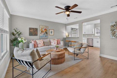 Villa ou maison à vendre à Gulfport, Floride: 2 chambres, 96.9 m2 № 2405480 - photo 7