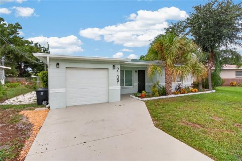 Villa ou maison à vendre à Gulfport, Floride: 2 chambres, 96.9 m2 № 2405480 - photo 4