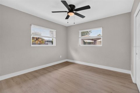 Villa ou maison à vendre à Gulfport, Floride: 2 chambres, 96.9 m2 № 2405480 - photo 22