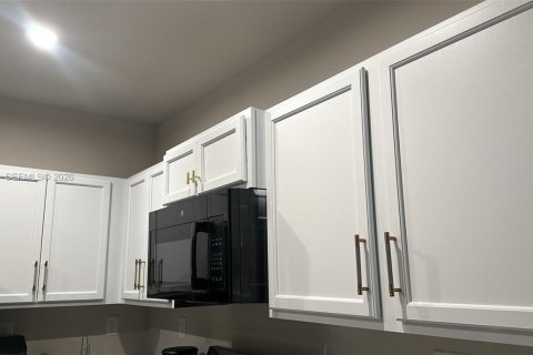 Adosado en Florida City, Florida 3 dormitorios, 132.39 m2 № 2038512