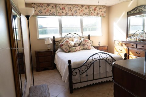 Condominio en venta en Pembroke Pines, Florida, 1 dormitorio, 83.61 m2 № 1936020 - foto 10