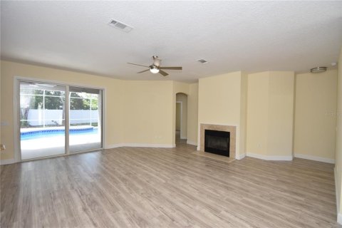Casa en venta en Palm Coast, Florida, 4 dormitorios, 222.97 m2 № 1856690 - foto 4