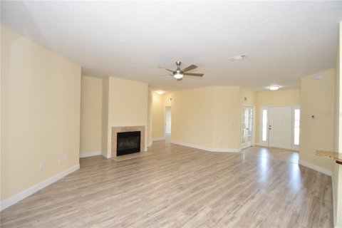 Casa en venta en Palm Coast, Florida, 4 dormitorios, 222.97 m2 № 1856690 - foto 5