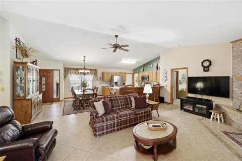 House in Melrose, Florida 3 bedrooms, 148.09 sq.m. № 2215642 - photo 14