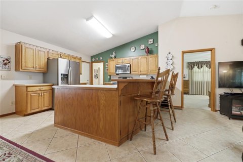 House in Melrose, Florida 3 bedrooms, 148.09 sq.m. № 2215642 - photo 17