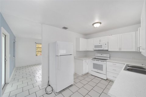 Купить виллу или дом в Даннеллон, Флорида 3 комнаты, 71.35м2, № 1869586 - фото 30