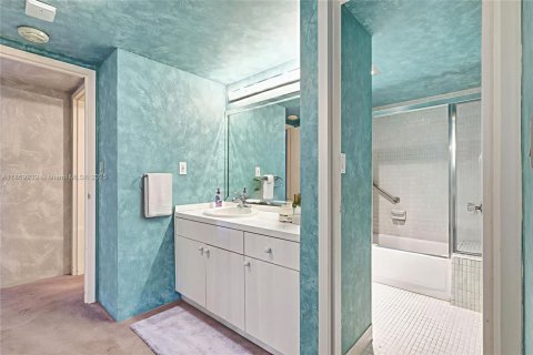 Copropriété à vendre à Aventura, Floride: 2 chambres, 121.52 m2 № 1923089 - photo 13