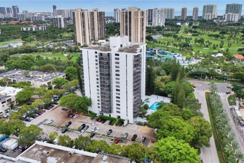 Copropriété à vendre à Aventura, Floride: 2 chambres, 121.52 m2 № 1923089 - photo 19