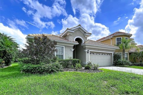 Villa ou maison à louer à Tampa, Floride: 3 chambres, 187.94 m2 № 2411576 - photo 2
