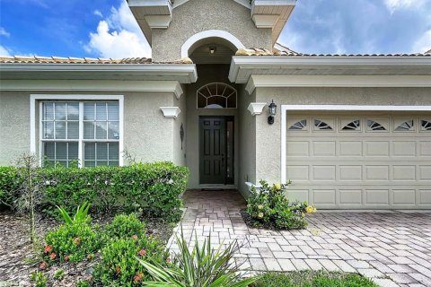 Villa ou maison à louer à Tampa, Floride: 3 chambres, 187.94 m2 № 2411576 - photo 3