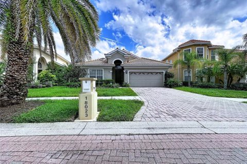 Villa ou maison à louer à Tampa, Floride: 3 chambres, 187.94 m2 № 2411576 - photo 4