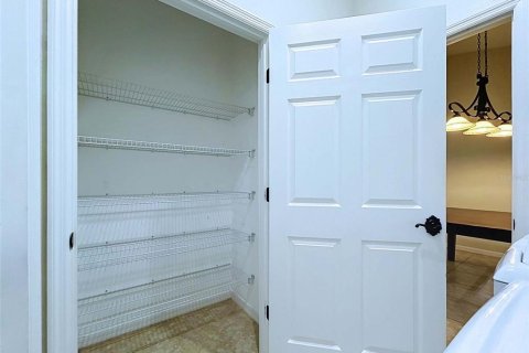 Villa ou maison à louer à Tampa, Floride: 3 chambres, 187.94 m2 № 2411576 - photo 13