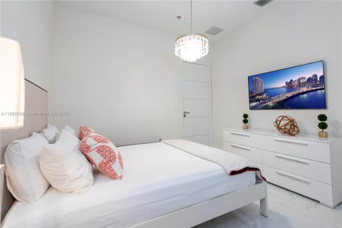 Casa en alquiler en Palmetto Bay, Florida, 4 dormitorios, 222.78 m2 № 1952169 - foto 15