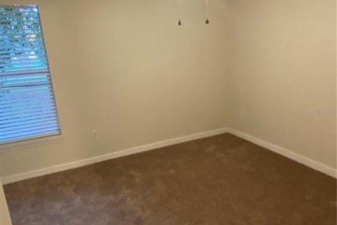Casa en alquiler en Eustis, Florida, 3 dormitorios, 137.5 m2 № 2299620 - foto 8