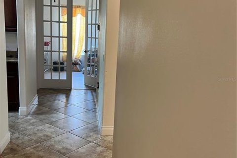 Casa en venta en Kissimmee, Florida, 5 dormitorios, 267.65 m2 № 1683086 - foto 15