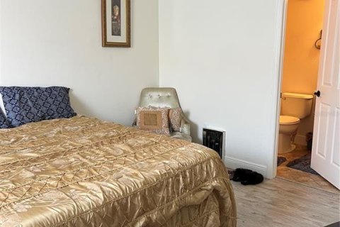 Casa en venta en Kissimmee, Florida, 5 dormitorios, 267.65 m2 № 1683086 - foto 19