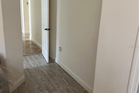 Casa en venta en Kissimmee, Florida, 5 dormitorios, 267.65 m2 № 1683086 - foto 30
