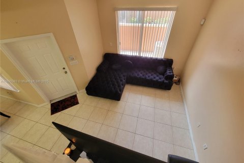 Condo in Pembroke Pines, Florida, 3 bedrooms  № 1806042 - photo 4