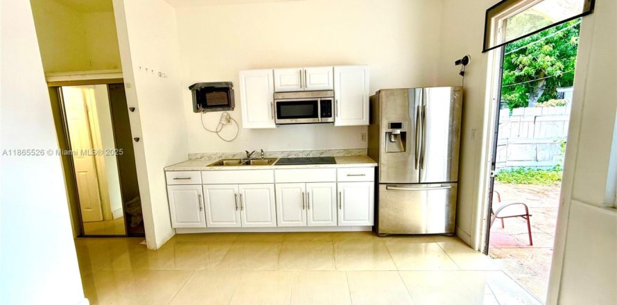 Villa ou maison à Hollywood, Floride 1 chambre, 28.99 m2 № 1893562