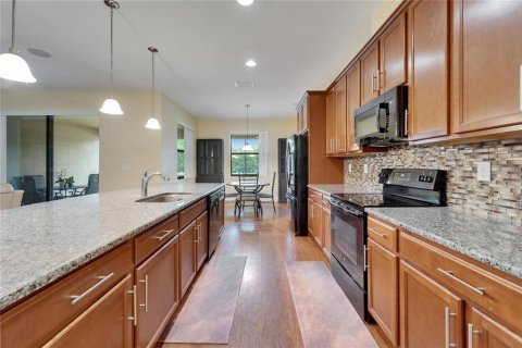 Купить виллу или дом в Ривервью, Флорида 6 комнат, 312.24м2, № 1800080 - фото 20