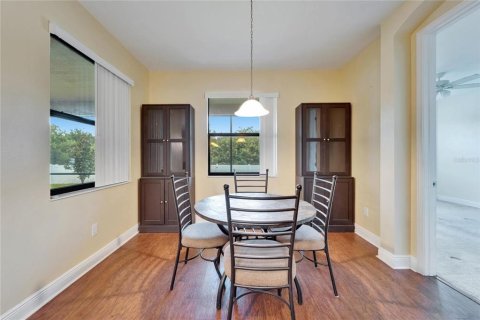 Купить виллу или дом в Ривервью, Флорида 6 комнат, 312.24м2, № 1800080 - фото 22