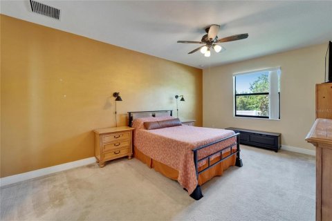 Купить виллу или дом в Ривервью, Флорида 6 комнат, 312.24м2, № 1800080 - фото 25