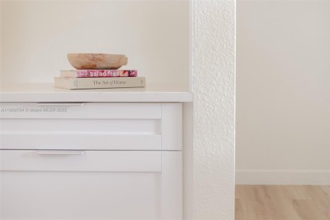 Condominio en venta en Pompano Beach, Florida, 2 dormitorios, 102.19 m2 № 1954267 - foto 6