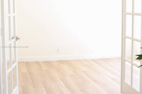 Condominio en venta en Pompano Beach, Florida, 2 dormitorios, 102.19 m2 № 1954267 - foto 25