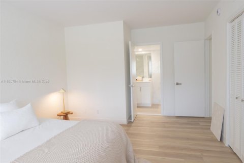 Condominio en venta en Pompano Beach, Florida, 2 dormitorios, 102.19 m2 № 1954267 - foto 16