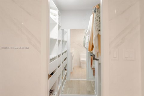 Condominio en venta en Pompano Beach, Florida, 2 dormitorios, 102.19 m2 № 1954267 - foto 24