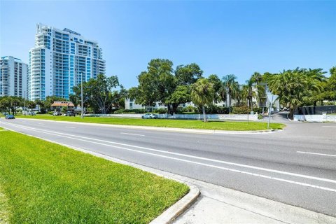 Condominio en venta en Tampa, Florida, 2 dormitorios, 86.96 m2 № 1821023 - foto 1