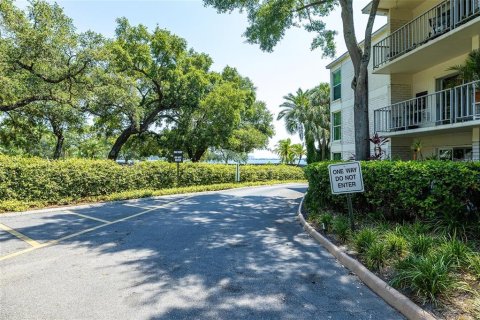 Condominio en venta en Tampa, Florida, 2 dormitorios, 86.96 m2 № 1821023 - foto 2