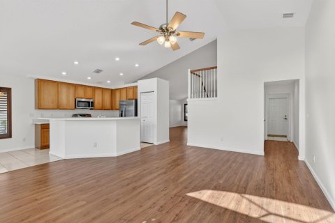 House in Stuart, Florida 4 bedrooms, 206.06 sq.m. № 2348542 - photo 16