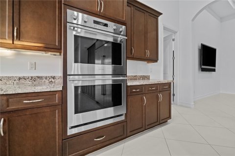 House in Davie, Florida 5 bedrooms, 479 sq.m. № 2261040 - photo 19