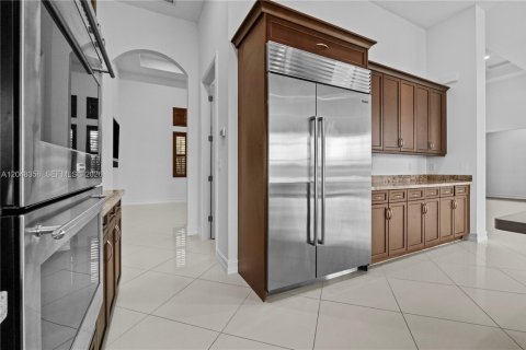 House in Davie, Florida 5 bedrooms, 479 sq.m. № 2261040 - photo 20