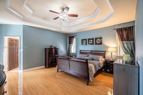 House in Miramar, Florida 6 bedrooms, 349.87 sq.m. № 2043003 - photo 23