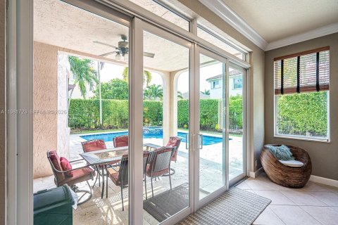 House in Miramar, Florida 6 bedrooms, 349.87 sq.m. № 2043003 - photo 13