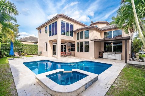 House in Miramar, Florida 6 bedrooms, 349.87 sq.m. № 2043003 - photo 28