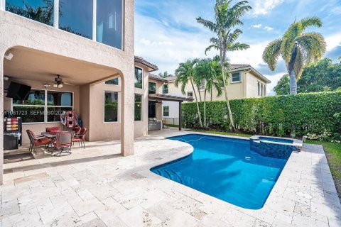 House in Miramar, Florida 6 bedrooms, 349.87 sq.m. № 2043003 - photo 27