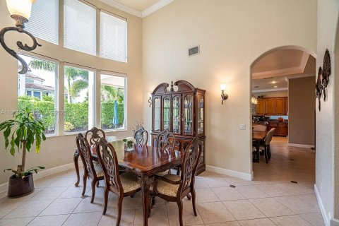 House in Miramar, Florida 6 bedrooms, 349.87 sq.m. № 2043003 - photo 5