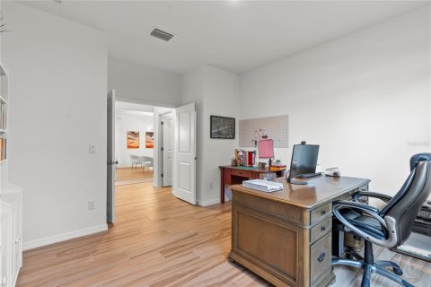 Casa en venta en Wesley Chapel, Florida, 4 dormitorios, 317.91 m2 № 2151720 - foto 18