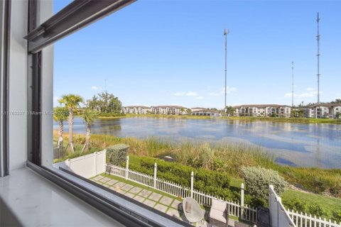 Adosado en venta en Miami Gardens, Florida, 3 dormitorios, 148.18 m2 № 1862286 - foto 24